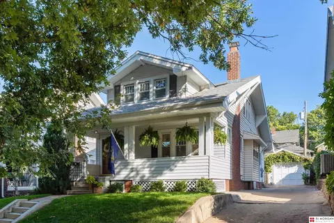 5020 Burt St, Omaha, NE 68132