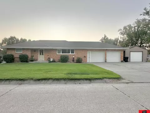 741 S Niphon St, West Point, NE 68788