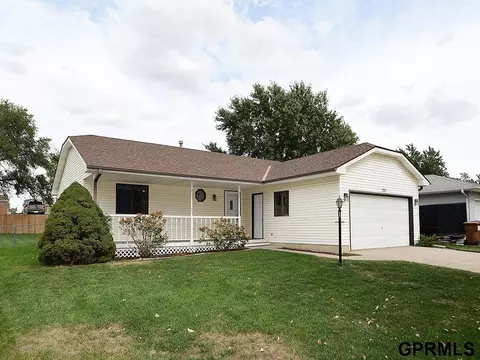1520 Dodge St, Lincoln, NE 68521