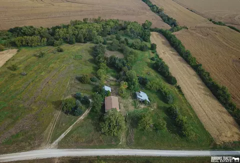 3065 Q Rd, Cook, NE 68329