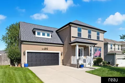 6412 Elmhurst Dr, Omaha, NE 68157