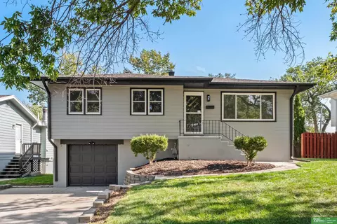 2817 S 116th Ave, Omaha, NE 68144