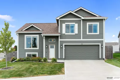 7909 N 147th Ave, Bennington, NE 68007