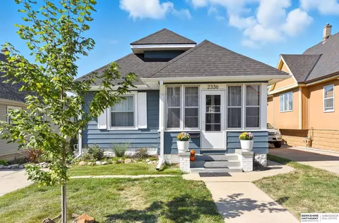 2336 S 35th St, Omaha, NE 68105