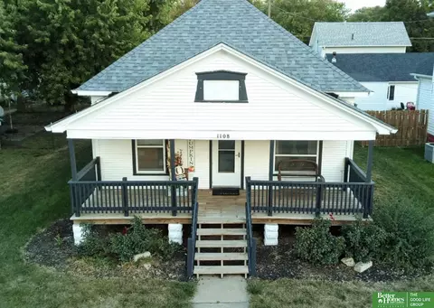 1108 N Nebraska Ave, York, NE 68467