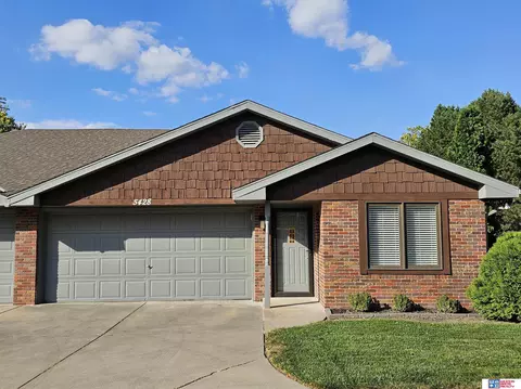 5428 Pioneers Blvd #7, Lincoln, NE 68506