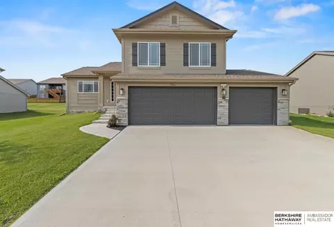 5206 Helwig Ave, Papillion, NE 68133