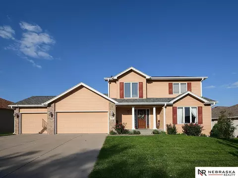 5501 Rockford Dr, Lincoln, NE 68521