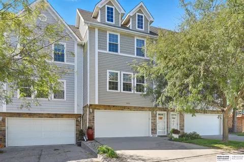 6006 N 167 Plz, Omaha, NE 68116