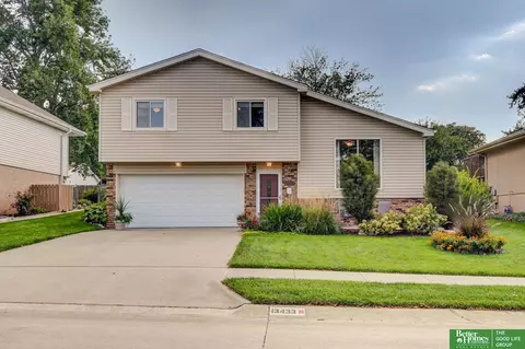 13433 Edna St, Omaha, NE 68138