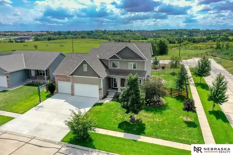 9441 Southern Sky Cir, Lincoln, NE 68505