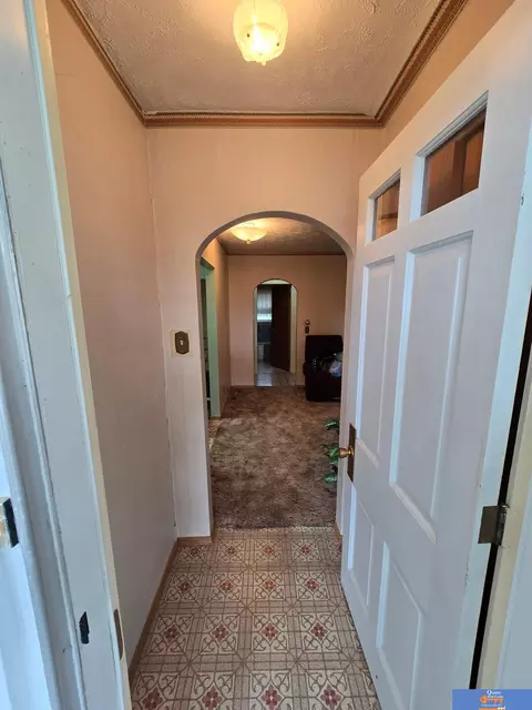 Entry Way - 902 N 13th St, Beatrice, NE 68310 photo 1 of 3