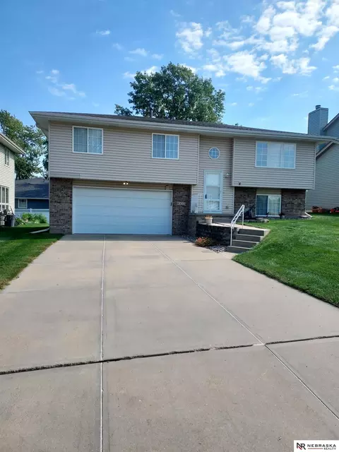 5411 S 147th St, Omaha, NE 68137