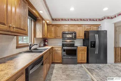 Kitchen - 10917 V St, Omaha, NE 68137 photo 3 of 6