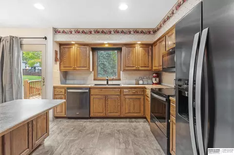 Kitchen - 10917 V St, Omaha, NE 68137 photo 4 of 6