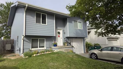 3030 W Kyle Ln, Lincoln, NE 68522