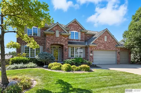 3134 N 158th Plaza Cir, Omaha, NE 68116