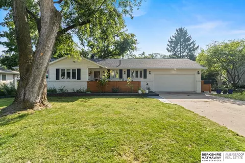 3315 S 104 Ave, Omaha, NE 68124