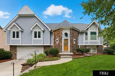 309 S Fillmore St, Papillion, NE 68046