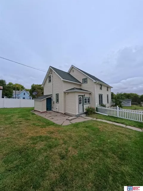 310 N Kimmel St, Osceola, NE 68651
