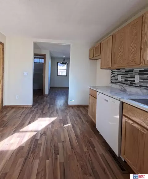612 E 4th St, York, NE 68467 photo 19