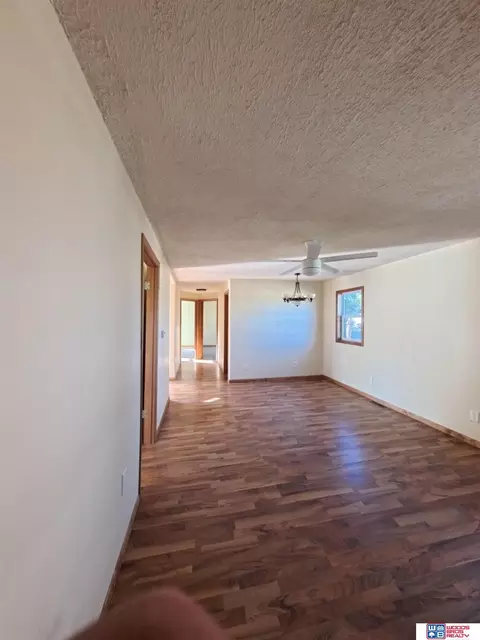 612 E 4th St, York, NE 68467 photo 12
