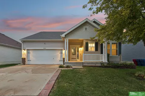 10614 Craig St, Omaha, NE 68122
