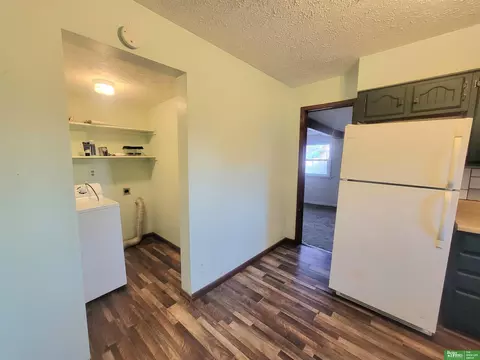 320 E 4th St, York, NE 68467 photo 11