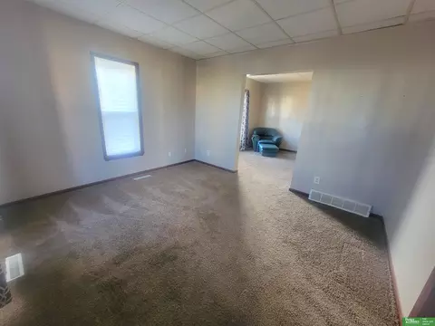 320 E 4th St, York, NE 68467 photo 6