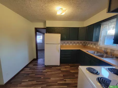 320 E 4th St, York, NE 68467 photo 10