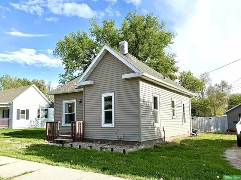 320 E 4th St, York, NE 68467