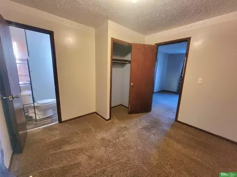 320 E 4th St, York, NE 68467 photo 13