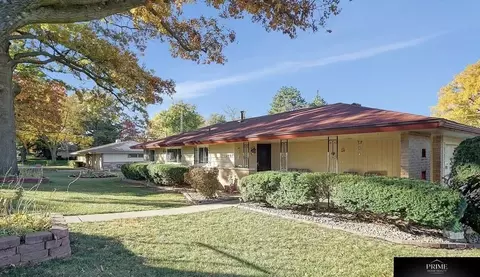 1401 S 58 St, Lincoln, NE 68506