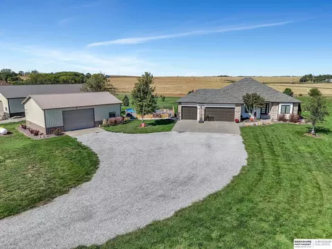 7900 Bowman Cir, Firth, NE 68358
