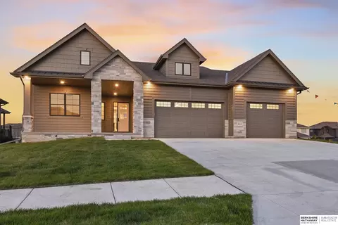 4315 S 219th St, Elkhorn, NE 68022