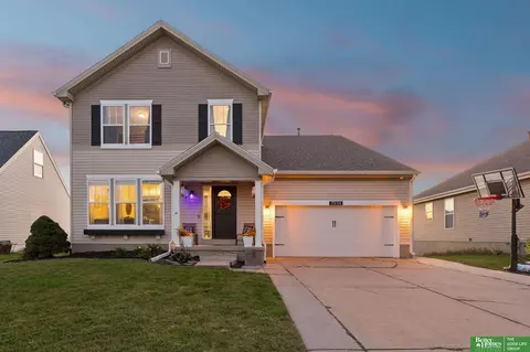 7934 N 154 Ave, Bennington, NE 68007