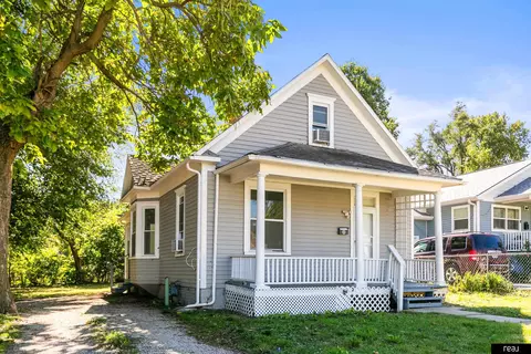 3173 Fowler Ave, Omaha, NE 68111