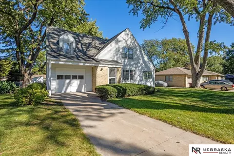 6020 Huntington Ave, Lincoln, NE 68507