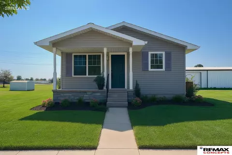 345 Walnut St, Hallam, NE 68368