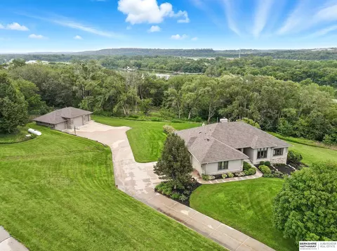 21102 Riha Rd, Springfield, NE 68059