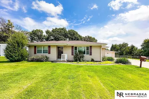 2911 Riverview Blvd, Omaha, NE 68108