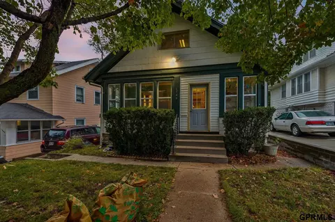 1546 S 25 Ave, Omaha, NE 68105