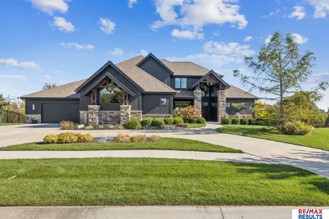 1623 S 219 Ave, Elkhorn, NE 68022