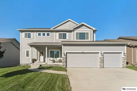 4926 N 181st St, Elkhorn, NE 68022