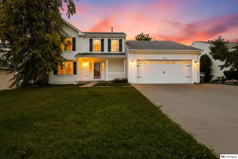 15971 R St, Omaha, NE 68135