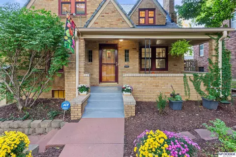 2035 N 53 St, Omaha, NE 68104