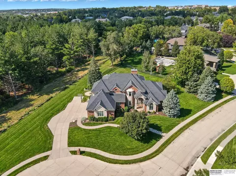 17070 Pasadena Ct, Omaha, NE 68130