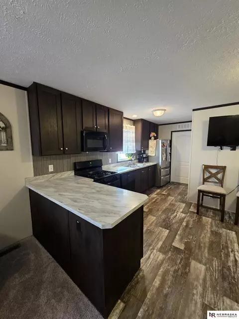5702 N 16th St #74, Omaha, NE 68110