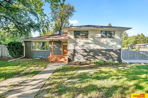 311 Dale Dr, Lincoln, NE 68510