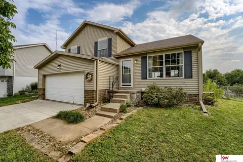6214 N 79 Cir, Omaha, NE 68134